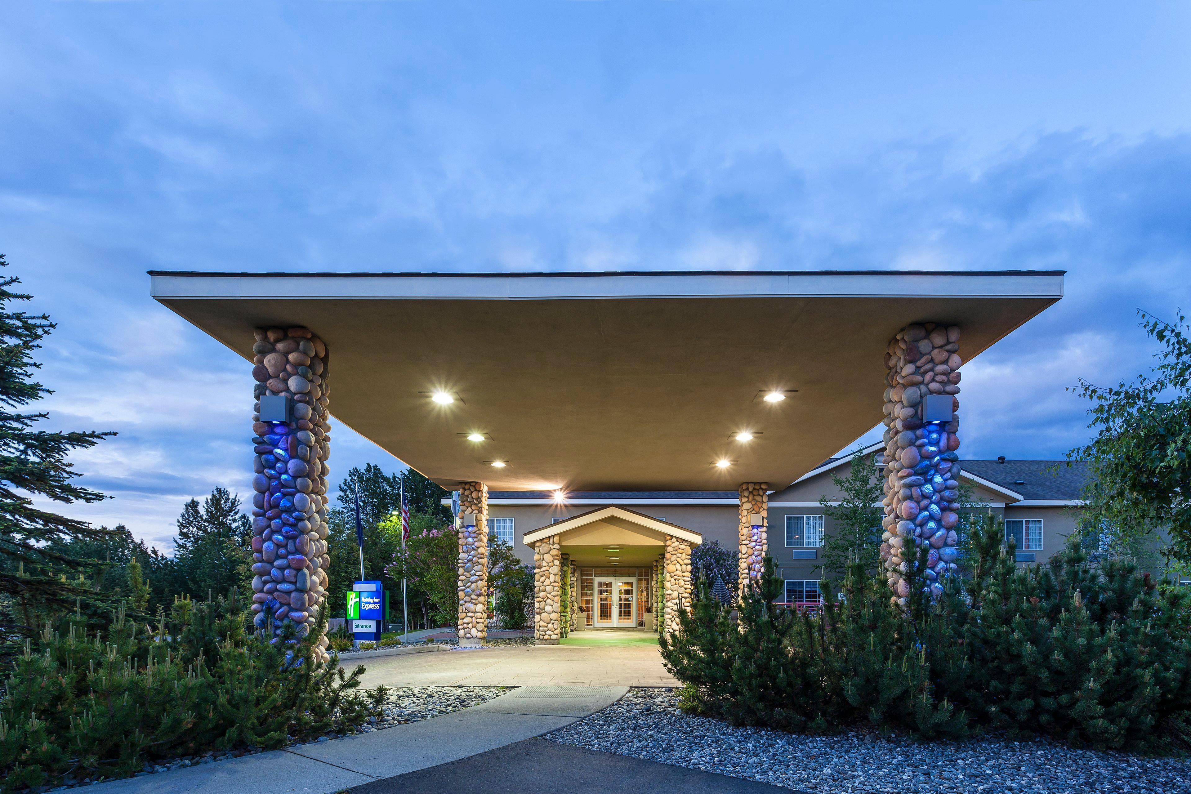 Wyndham Garden Anchorage Airport Hotell Exteriör bild